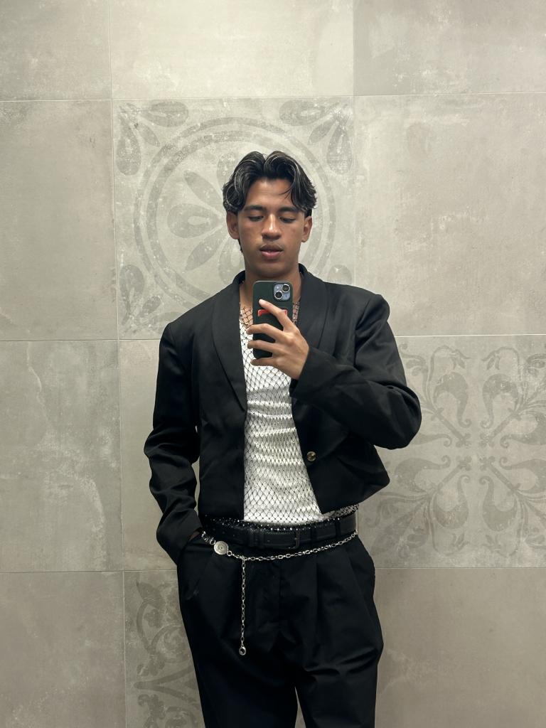 671589435: Chico busca chica en Valencia