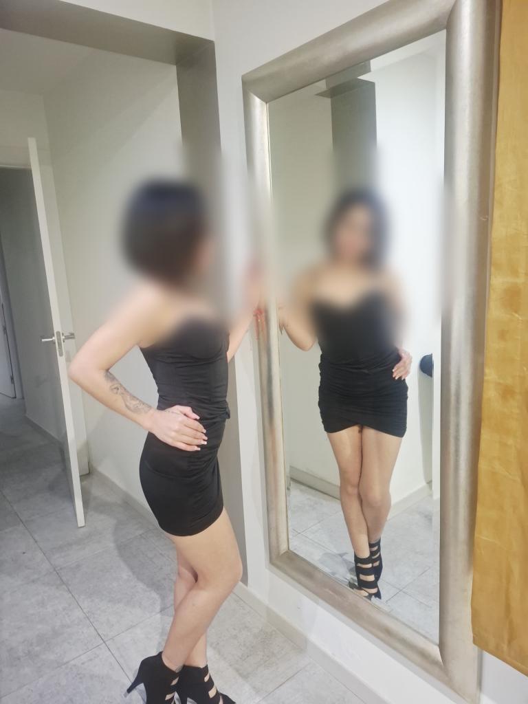 Chica busca chico en Granada: 