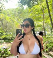 697323293: Chica busca chico en Granada