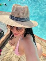 697323293: Chica busca chico en Granada