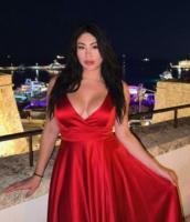 607079443: Chica busca chico en Ibiza