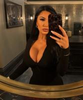 672706471: Chica busca chico en Barcelona