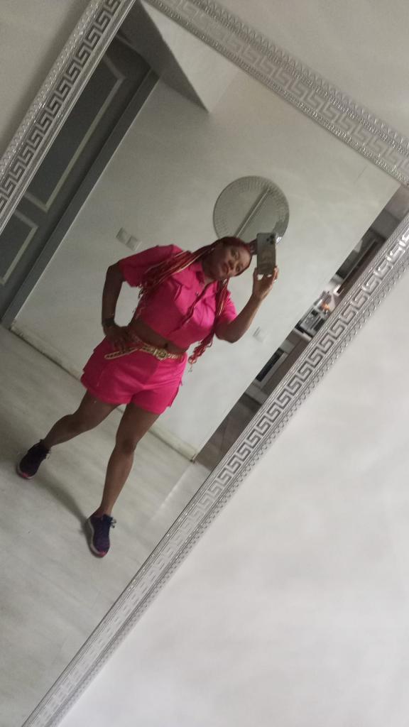 642866224: Chica busca chico en Navarra