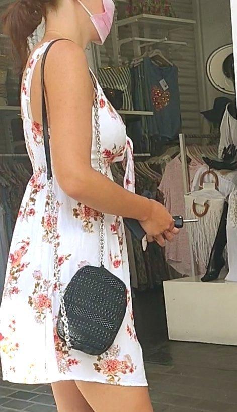 690811888: Chica busca chico en Cantabria