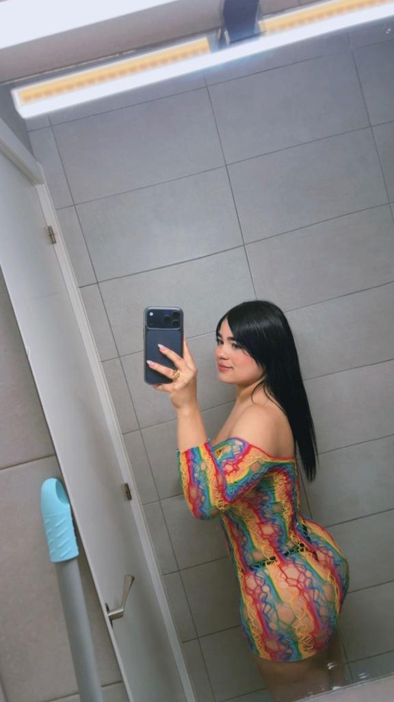 678449414: Chica busca chico en Madrid