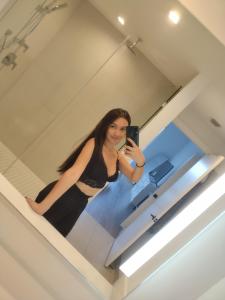 Chica busca chico en Ibiza: 