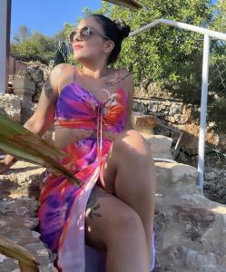 Chica busca chico en Sevilla: 