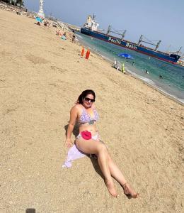 643863677: Chica busca chico en Almería