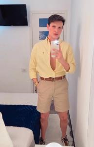 692972990: Chico busca chica en Valencia