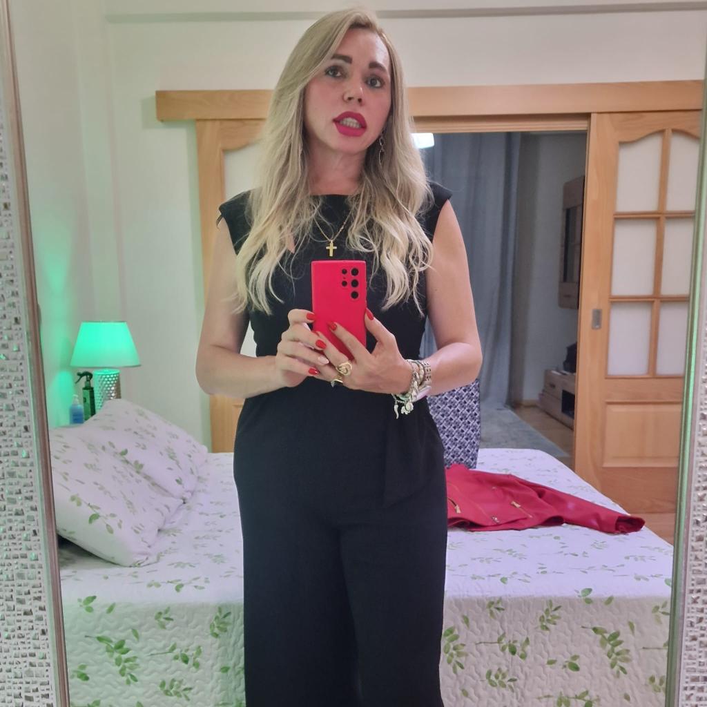 664630843: Travesti en Lugo