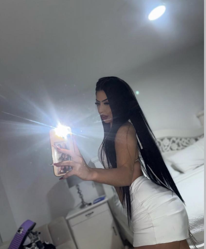 692829541: Chica busca chico en Ciudad Real