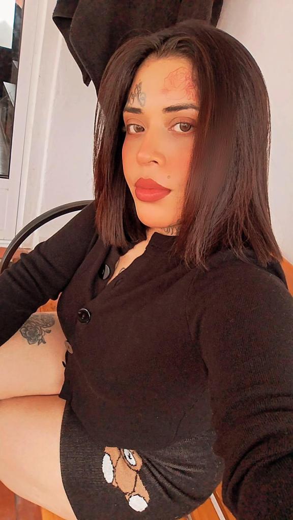 695854155: Chica busca chico en Alicante