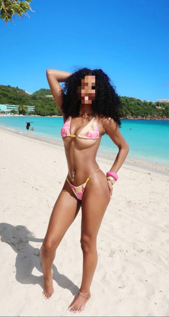 Chica busca chico en Cádiz: 