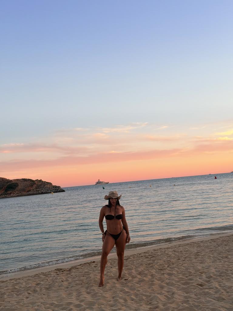647113646: Chica busca chico en Mallorca