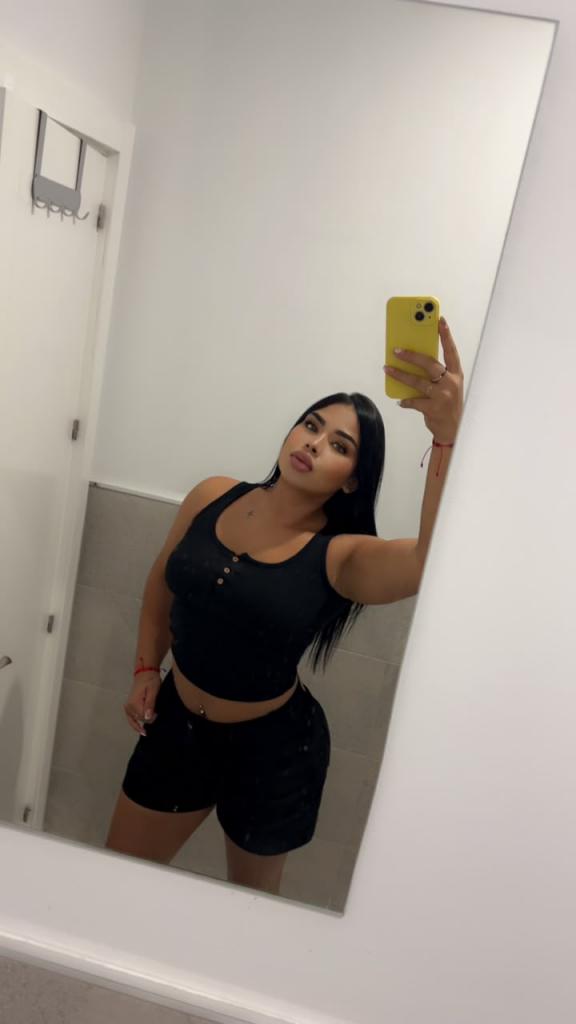627642141: Chica busca chico en Sevilla