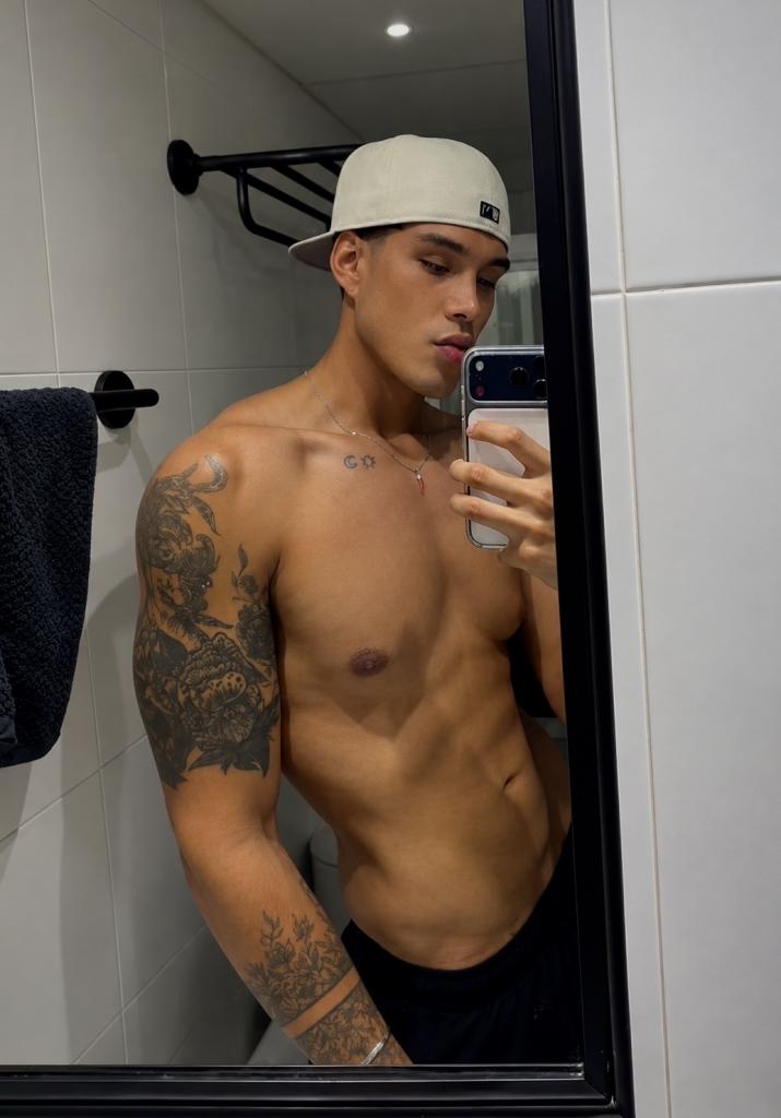 662452942: Chico busca chica en Valencia