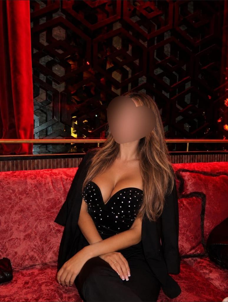 662167504: Chica busca chico en Málaga