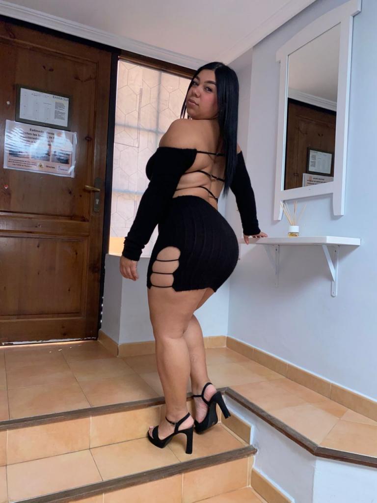 661498521: Chica busca chico en Cádiz