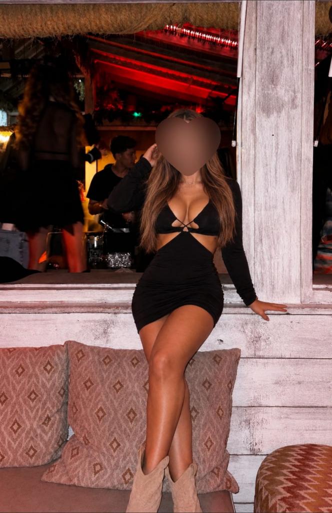 662167504: Chica busca chico en Málaga