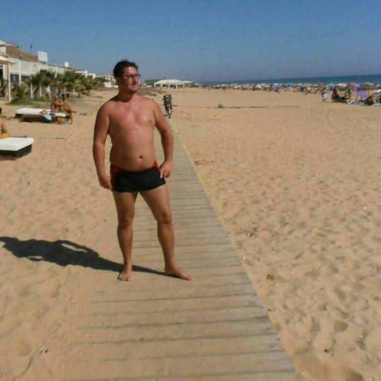 642734011: Chico busca chica en Tenerife