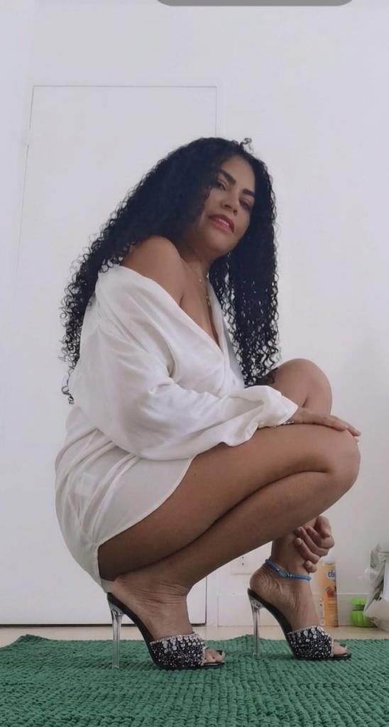 603256446: Chica busca chico en Barcelona