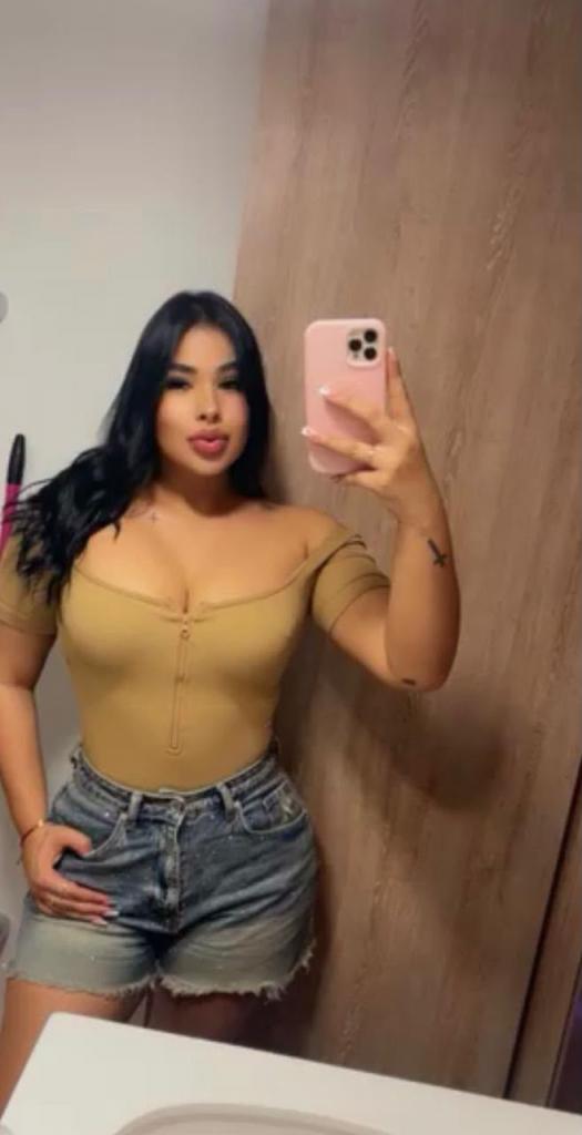 627642141: Chica busca chico en Sevilla