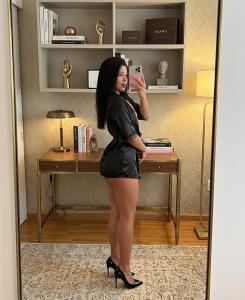 678778566: Chica busca chico en Barcelona
