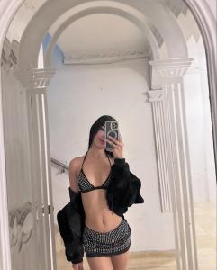 642089360: Chica busca chico en La Coruña