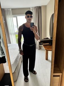 641188827: Chico busca chica en Barcelona