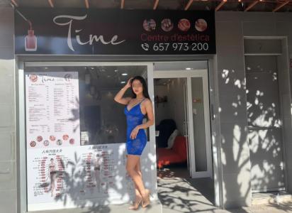 657973200: Chica busca chico en Gerona