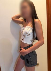 745099176: Chica busca chico en Granada
