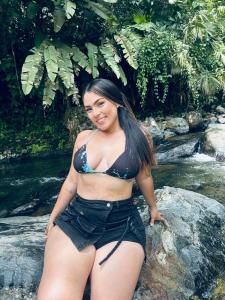 611216717: Chica busca chico en Gerona