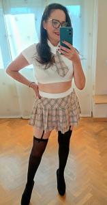 635303303: Chica busca chico en Madrid