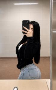 631429942: Chica busca chico en Tarragona