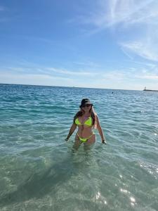603980283: Chica busca chico en Cáceres