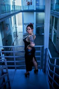 652947360: Chica busca chico en Madrid