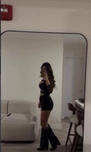 671935603: Chica busca chico en Barcelona
