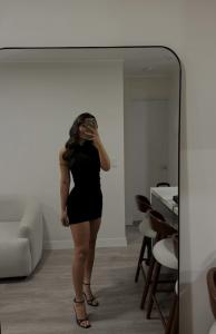 671935603: Chica busca chico en Barcelona