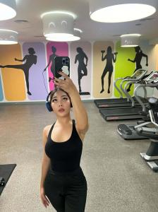 604279631: Chica busca chico en Málaga