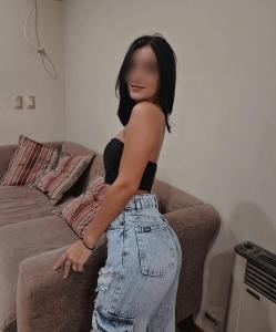 670307951: Chica busca chico en La Coruña