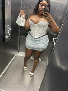 673985879: Chica busca chico en Valencia