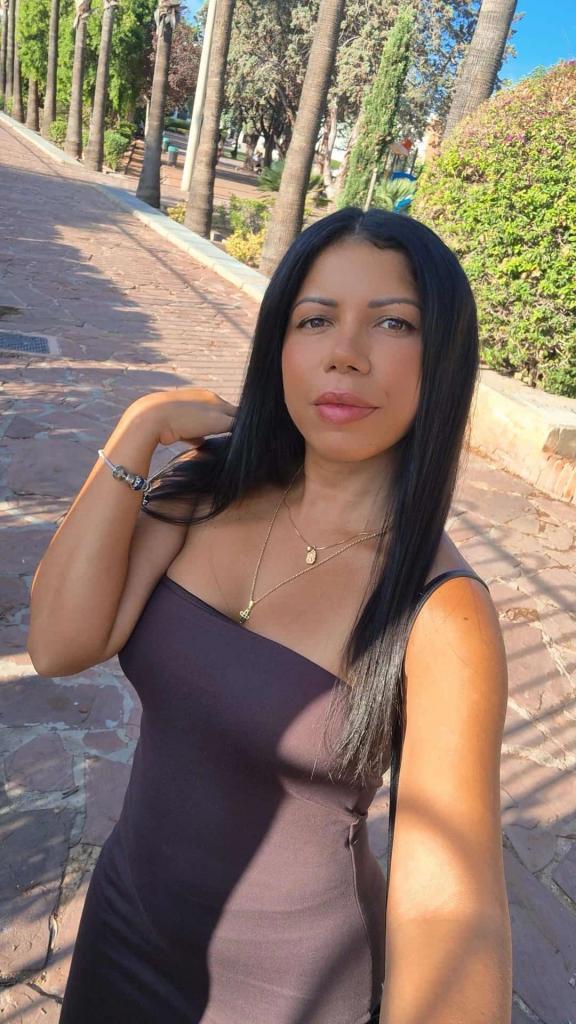 Chica busca chico en Valencia: Chica busca chico