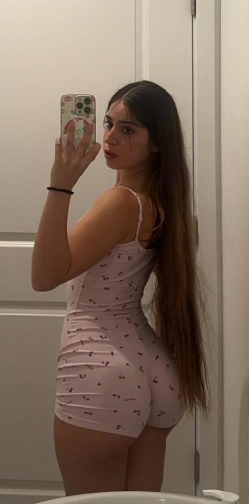 612469541: Chica busca chico en La Coruña