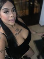 613898305: Chica busca chico en Murcia