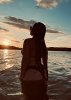 614915108: Chica busca chico en La Coruña