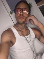 668169407: Chico busca chica en Madrid