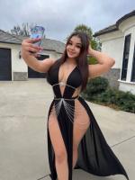 672554463: Chica busca chico en Sevilla