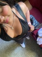 611211718: Chica busca chico en Gerona