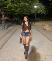 743037659: Chica busca chico en Lérida