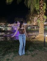 658741344: Chica busca chico en Málaga